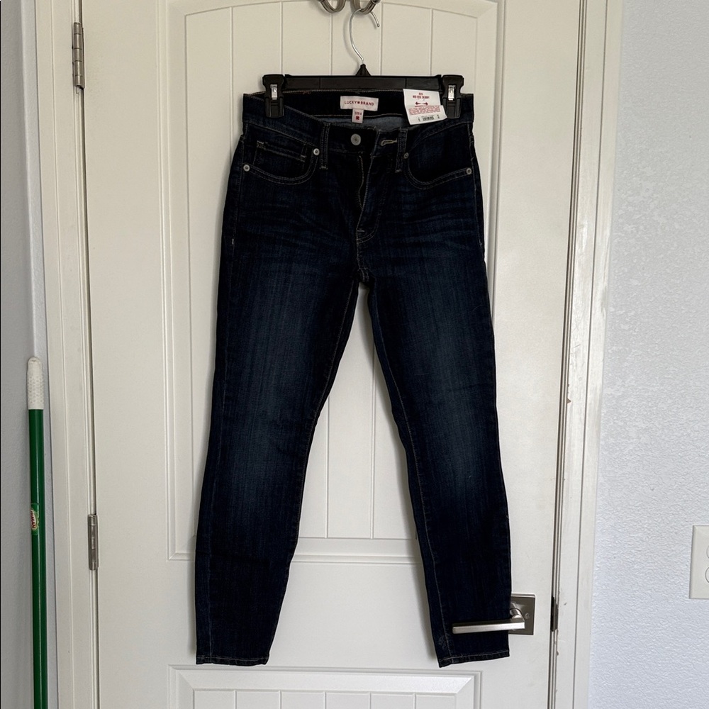 Lucky Brand Women's Deep Indigo Straight Leg Jeans size 2/26 brand new